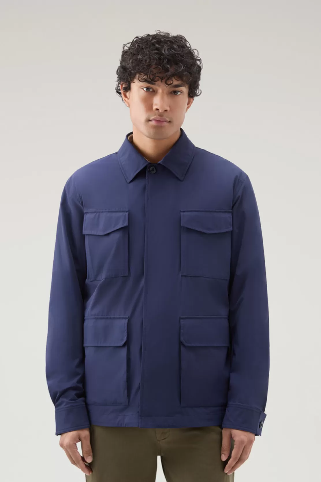 Woolrich Jacke Field Aus Stretch-Nylon Mit Mattem Finish Maritime Blue Flash Sale