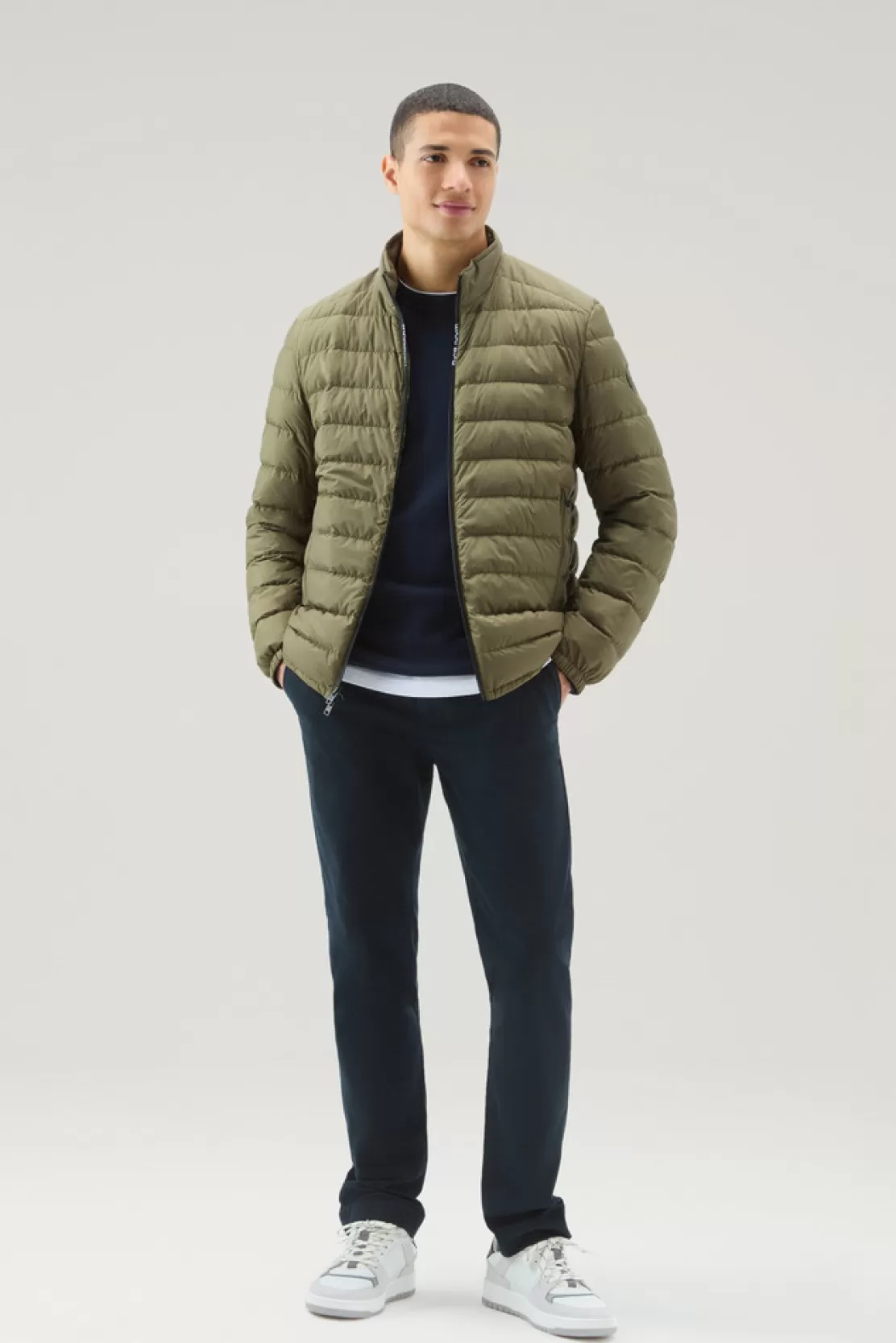 Woolrich Leichte Bering Tech Hybrid-Daunenjacke Aus Mikrofaser Lake Olive Shop