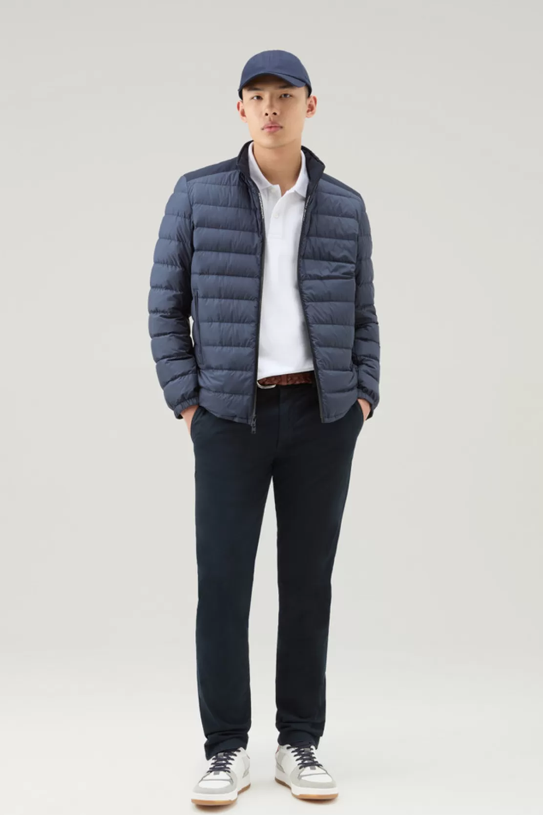 Woolrich Leichte Bering Tech Hybrid-Daunenjacke Aus Mikrofaser Melton Blue Hot