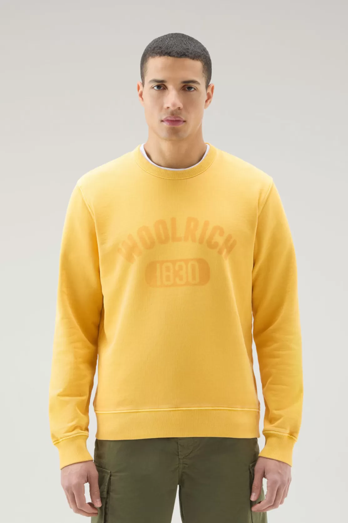 Woolrich Stückgefärbtes 1830-Sweatshirt Mit Rundhalsausschnitt Aus Reiner Baumwolle Golden Glow Sale