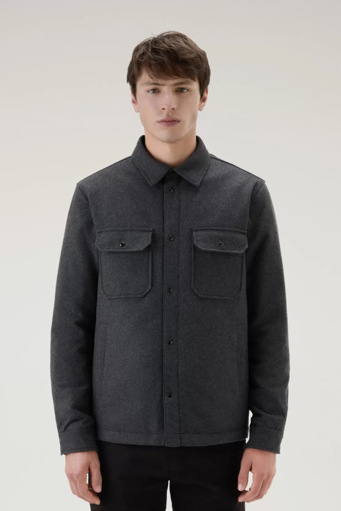 Woolrich Wattiertes Alaskan Overshirt Aus Recycelter, Italienischer Wollmischung Charcoal Melange Online