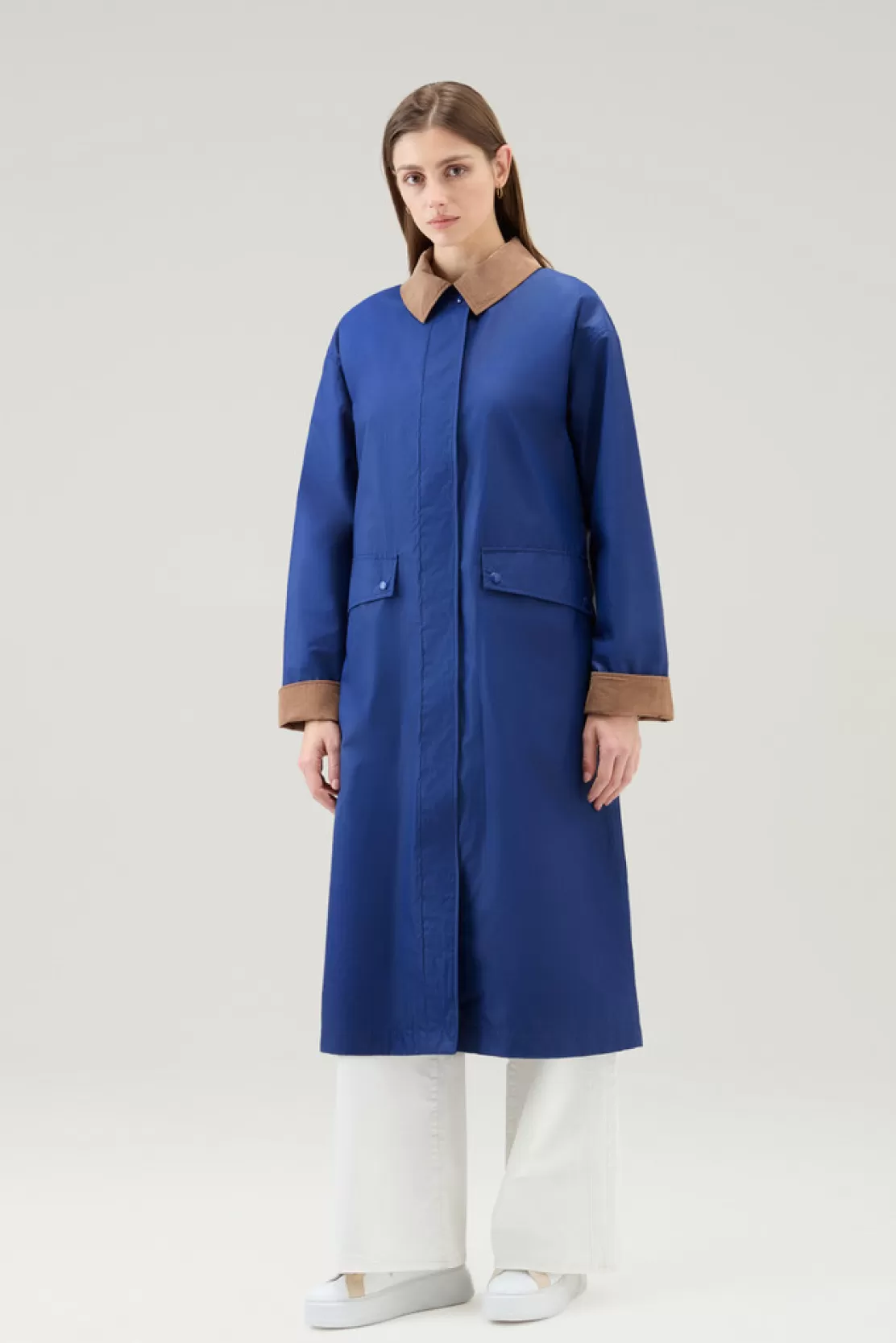 Woolrich Waxed Trenchcoat Aus Einer Baumwoll-Nylon-Mischung Mit Spitzkragen Twilight Blue Sale